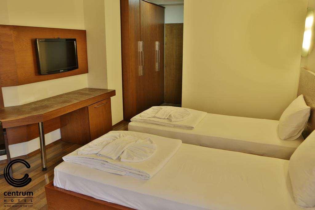 Hotel Centrum Prizren Habitación foto